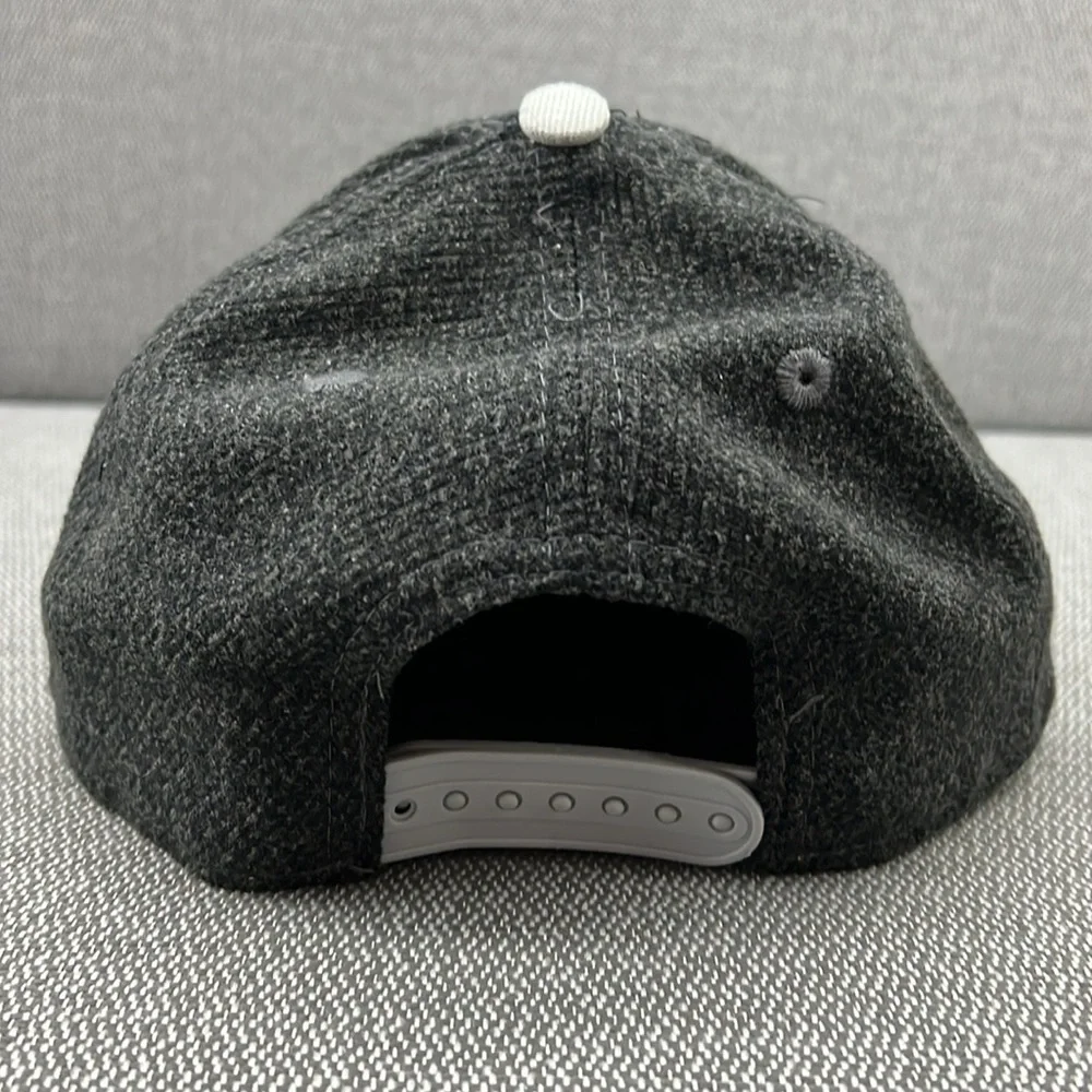 Oakland Raiders Logo NFL New Era 9Fifty Gray SnapBack Adjustable Cap Hat‎ OS